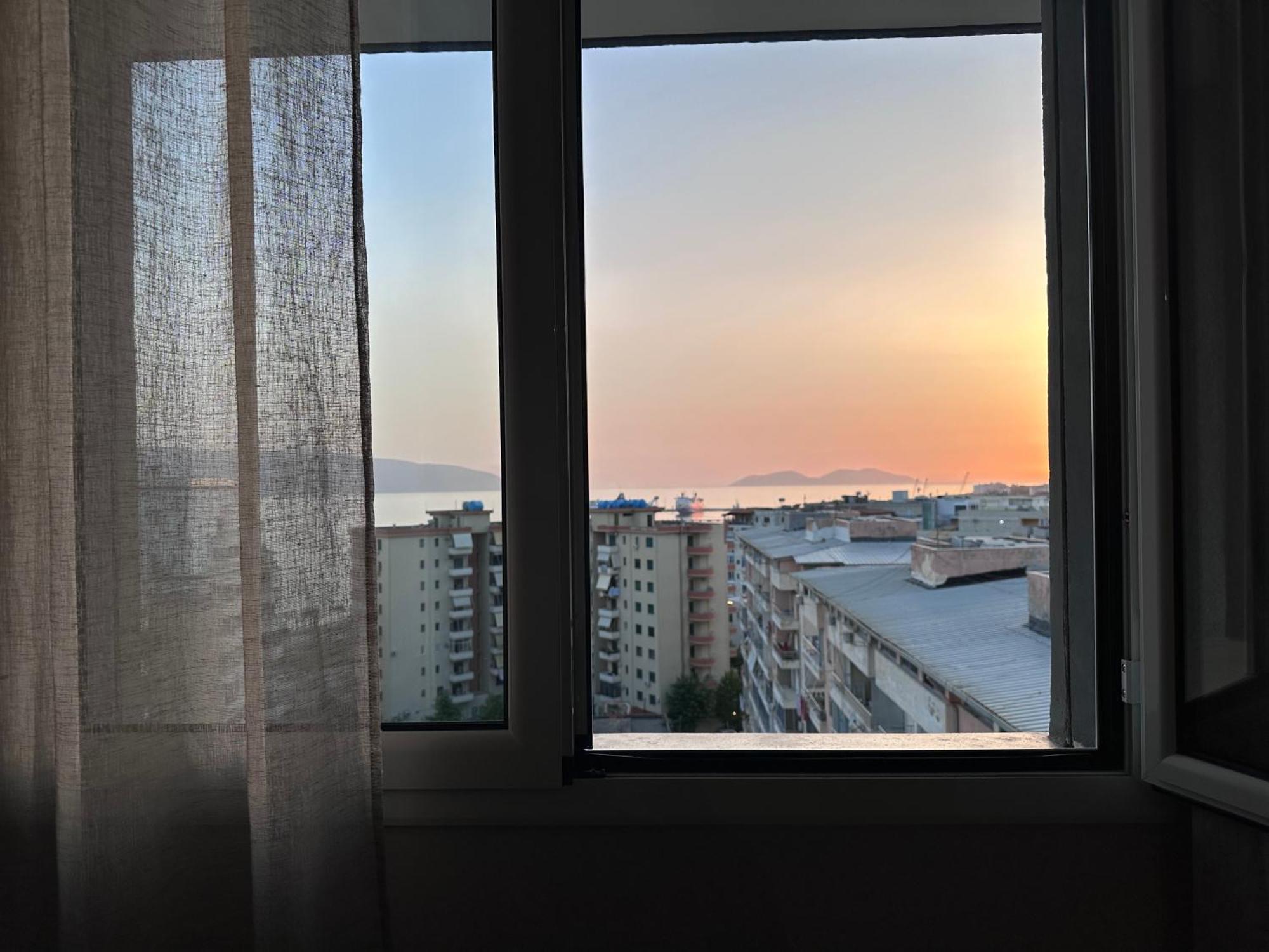 Tramonto Vlore